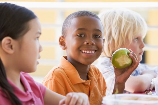 Kids eating healthy